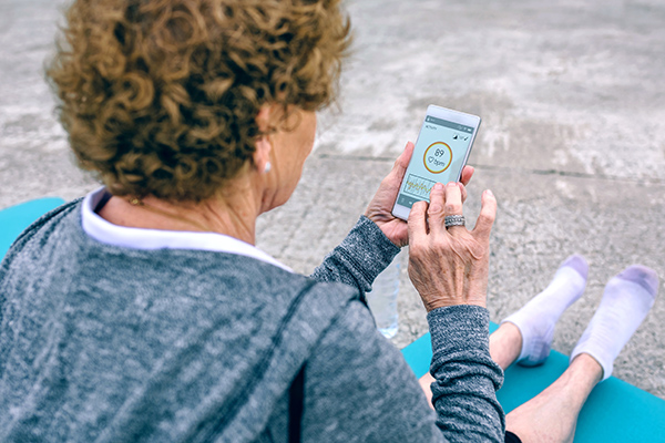 Self-management of arthritic pain for older people in the community: Do Apps have a role to play?